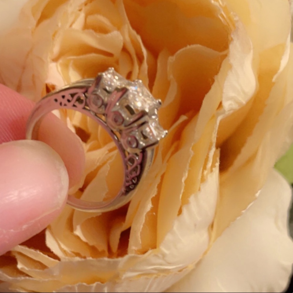 Brilliant natural diamond white gold wedding ring. Size 5. Wedding/Engagement!